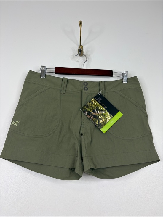Arc'teryx Pants - New Arcteryx Parapet Shorts Womens 10 Cargo Green Hiking Outdoors Camping